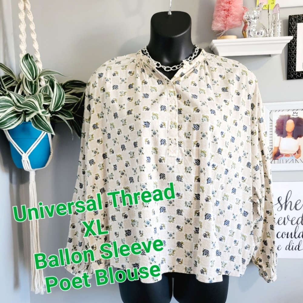 Universal Thread XL Balloon Sleeve Poet Blouse